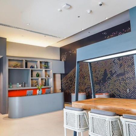 Go Hotels Plus Naga エクステリア 写真