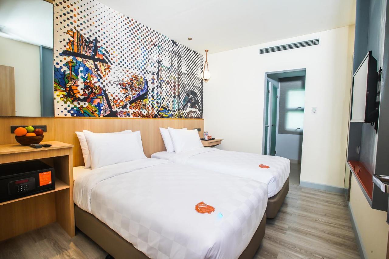 Go Hotels Plus Naga エクステリア 写真