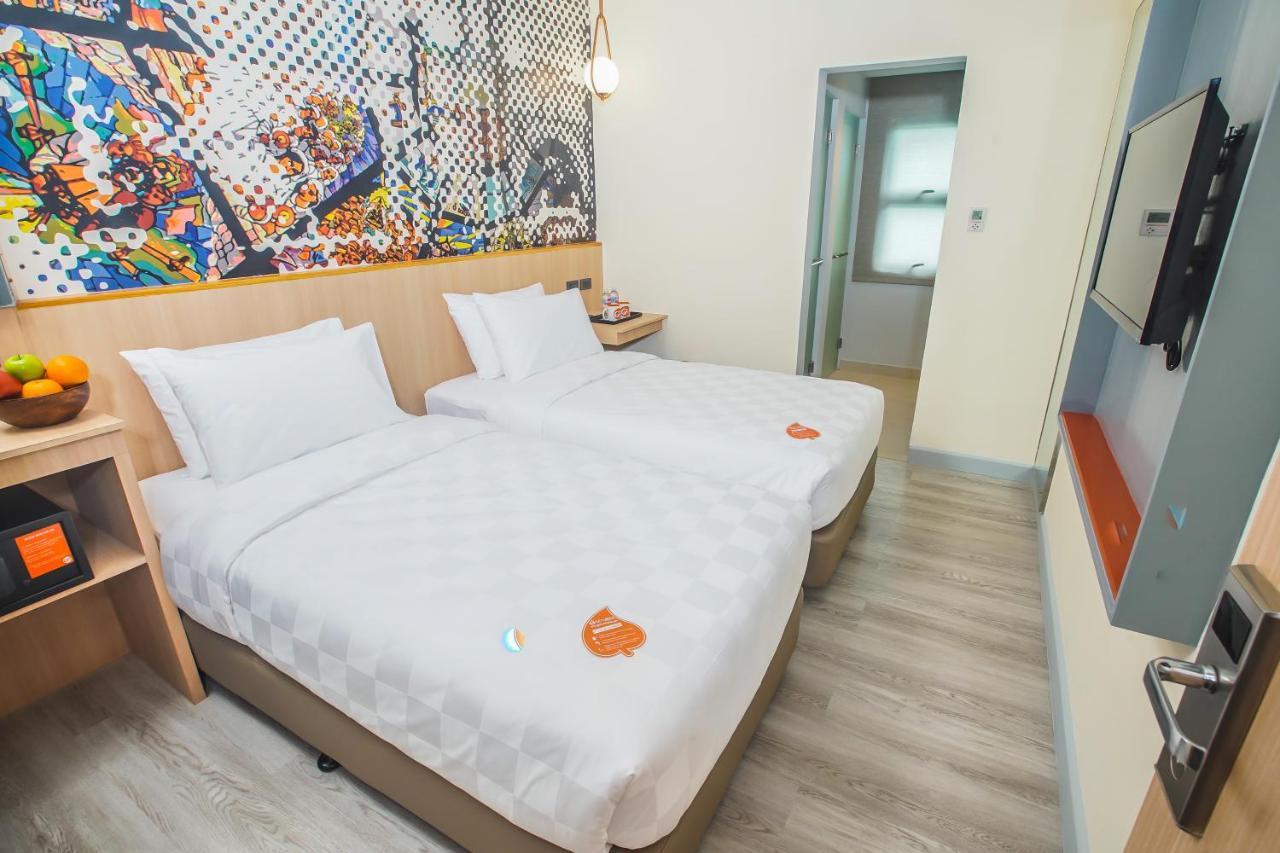 Go Hotels Plus Naga エクステリア 写真