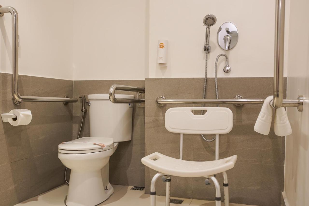 Go Hotels Plus Naga エクステリア 写真